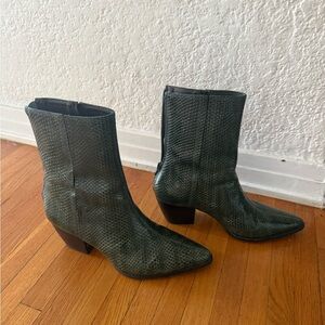 Matisse Annabelle Green Leather Snake Pattern Boots